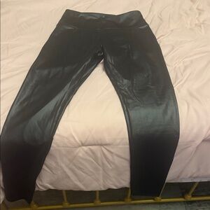 Sleek Black Women's Leggings